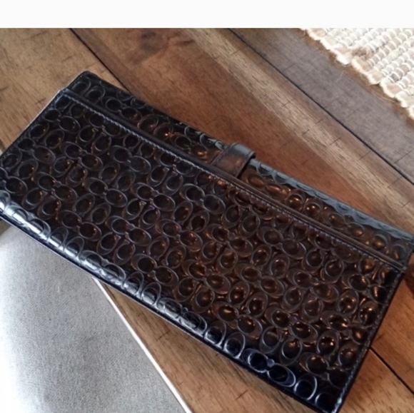 Coach black wristlet. EUC - Picture 2 of 6